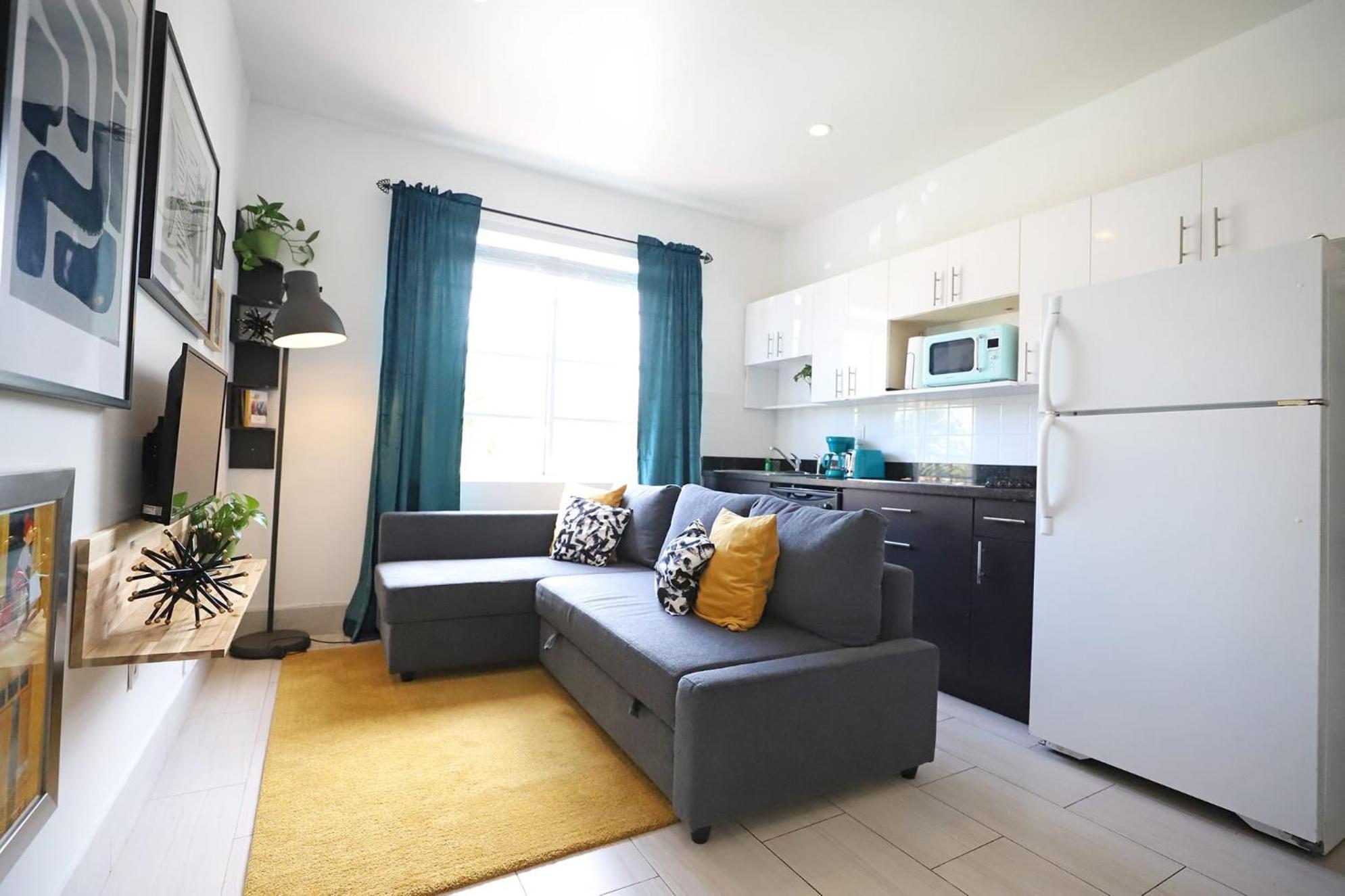 2 Bedroom Apartment 3 Minute Walk To South Beach & Ocean Drive Маямі-Біч Екстер'єр фото