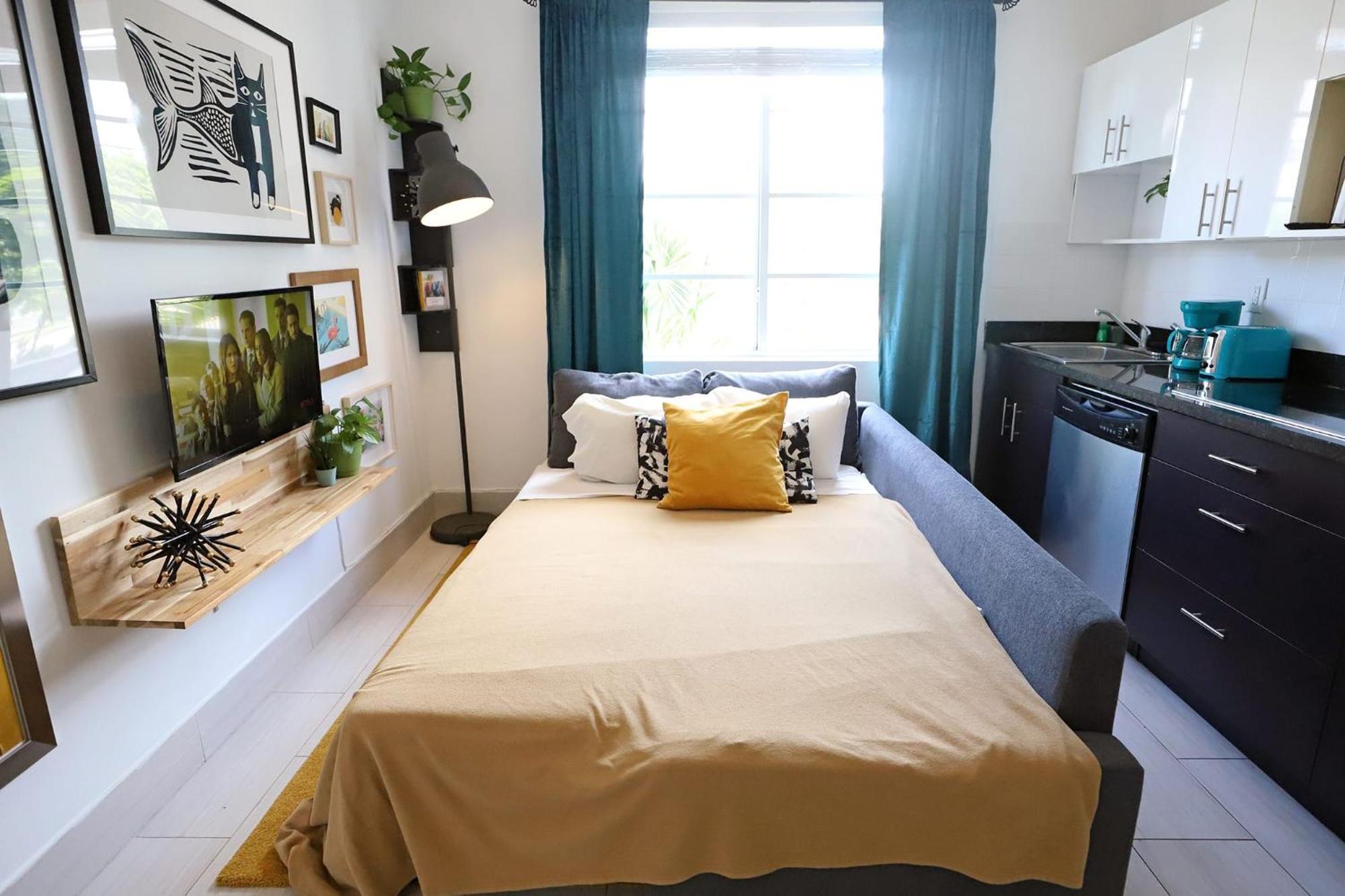 2 Bedroom Apartment 3 Minute Walk To South Beach & Ocean Drive Маямі-Біч Екстер'єр фото